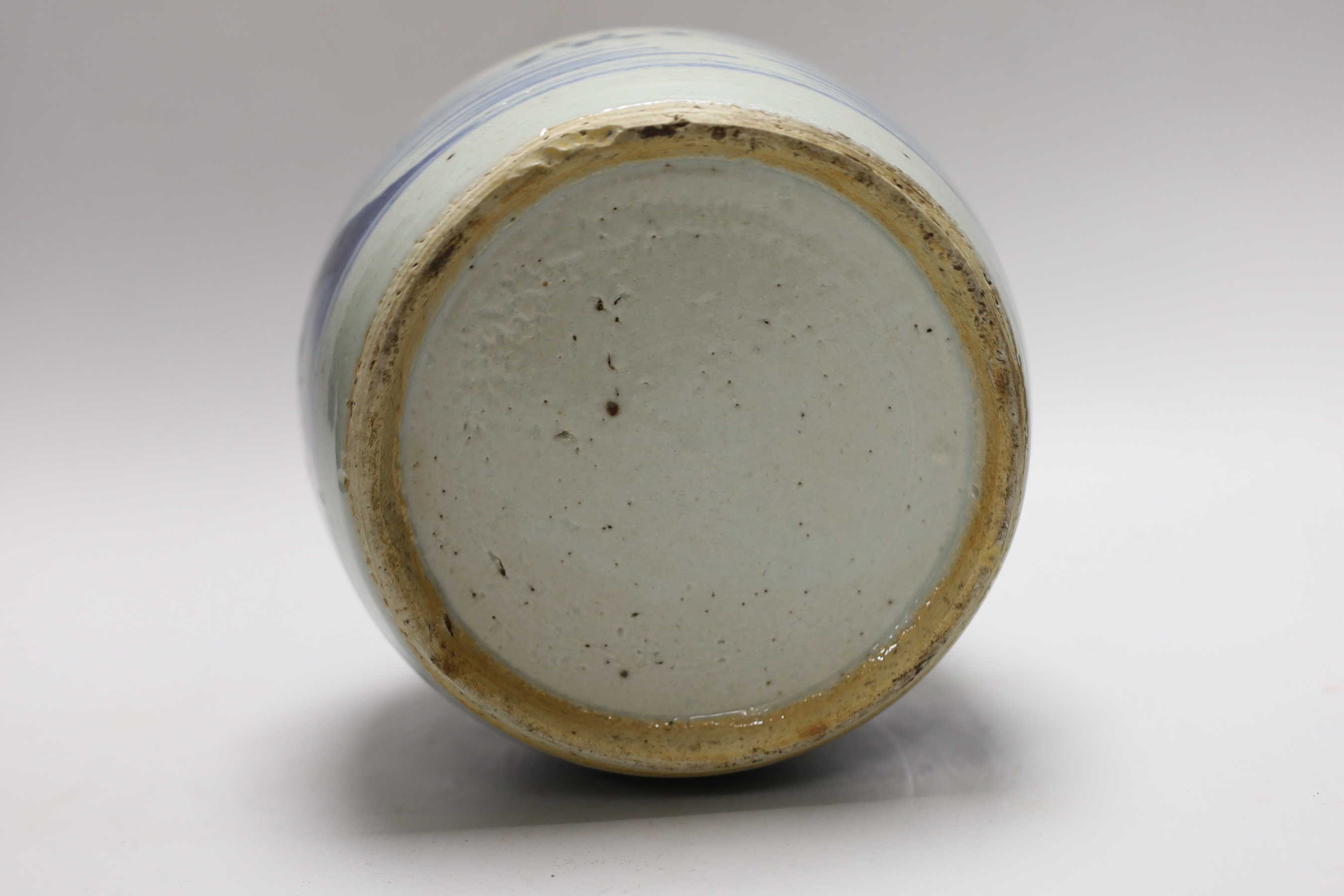 A 19th century Chinese blue and white ginger jar, 18cm